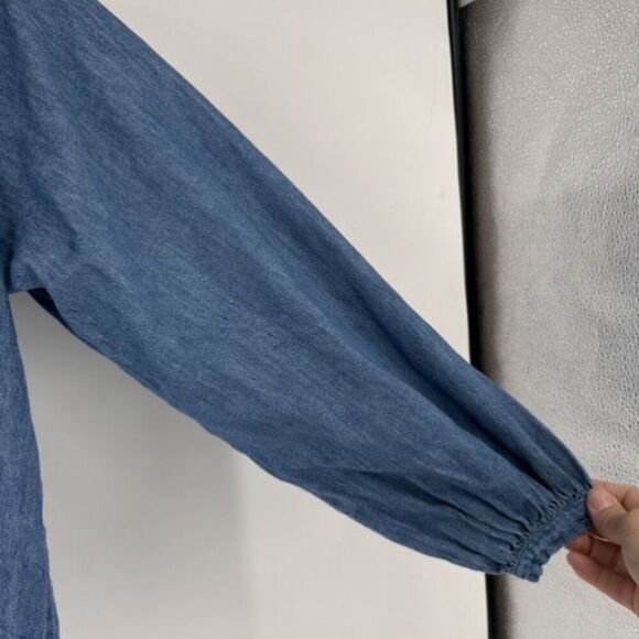 Old Navy Long-Sleeve Chambray Split Neck‎ Top Size Small Poet Peasant - Picture 8 of 11